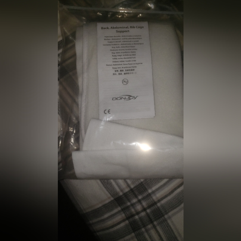 DonJoy White Back and Rib Support - Picture 2 of 2